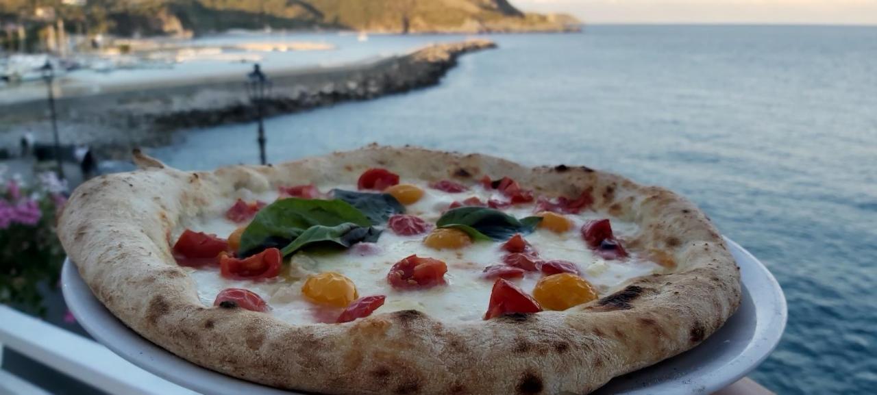 Albergo Tirreno Marina di Camerota Bagian luar foto