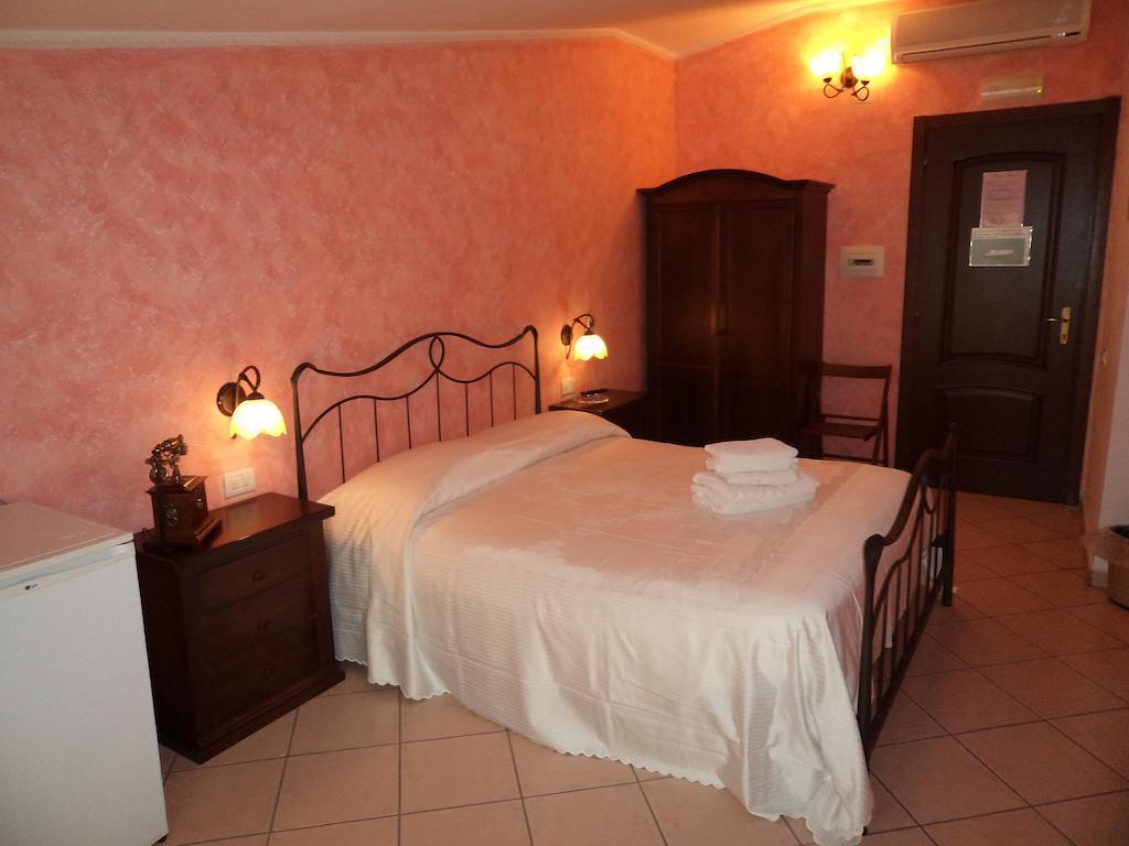 Albergo Tirreno Marina di Camerota Ruang foto