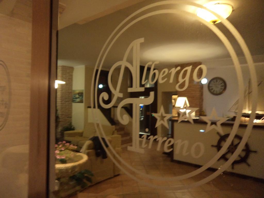 Albergo Tirreno Marina di Camerota Bagian luar foto