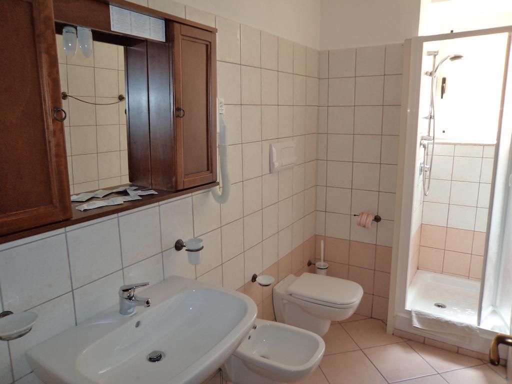 Albergo Tirreno Marina di Camerota Ruang foto