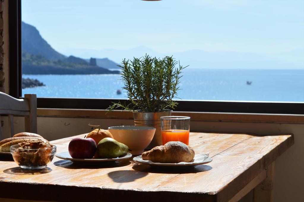 Albergo Tirreno Marina di Camerota Bagian luar foto