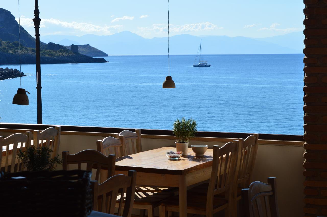 Albergo Tirreno Marina di Camerota Bagian luar foto
