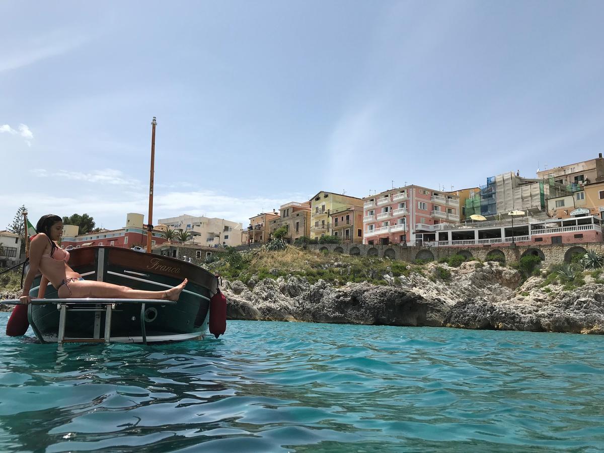 Albergo Tirreno Marina di Camerota Bagian luar foto
